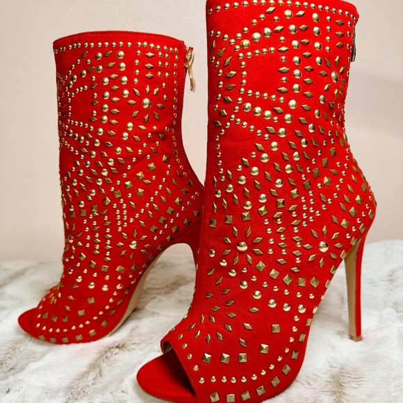 Liliana Stunning Red Gold Studded 4.75" High Heel Ankle Boot - Picture 6 of 14